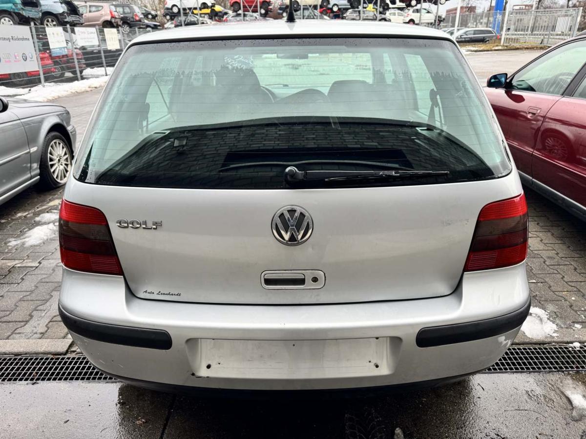 VW Golf 4 original R&uuml;cklicht R&uuml;ckleuchte Schlussleuchte rechts Flie&szlig;heck Bj.2001